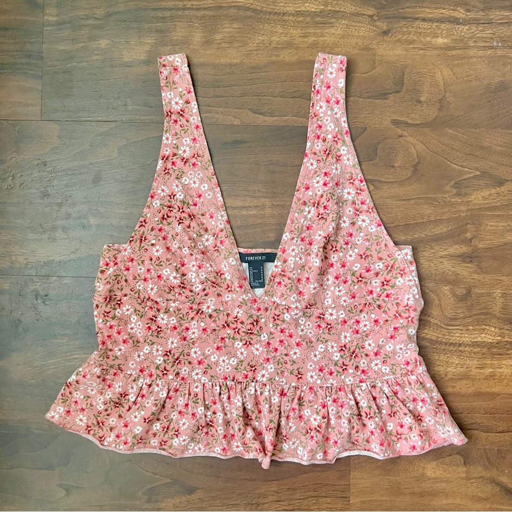 Forever 21 Floral Printed Crop Top Women’s Size M NWOT